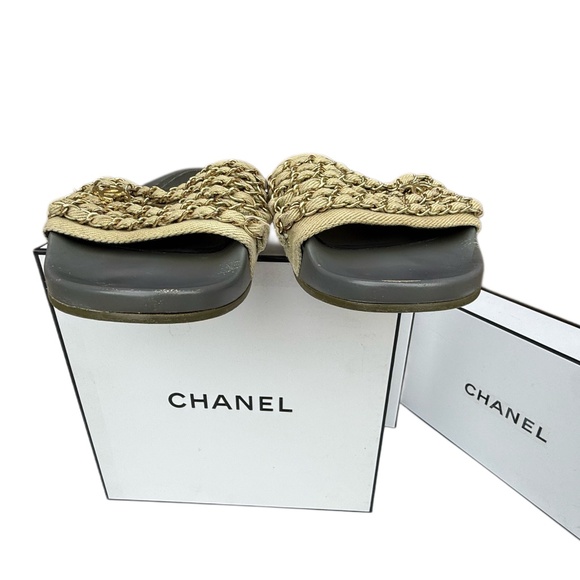CHANEL Chanel Interlocking CC Logo Slides Women's Size: 9 |IT 39 - Picture 2 of 14